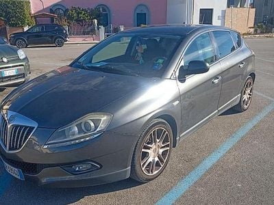 Usata Lancia Delta 150 CV (110 kW) 2008 Grigio Utilitaria