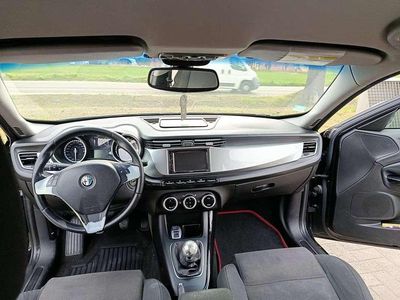 Usata Alfa Romeo Giulietta Distinctive 105 CV (77 kW) 2010 Nero Utilitaria