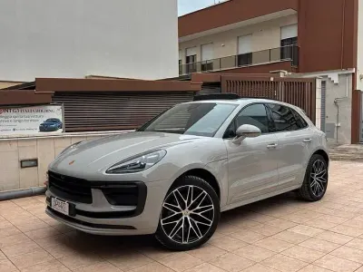 Usata Porsche Macan 265 CV (194 kW) 2023 Grigio SUV