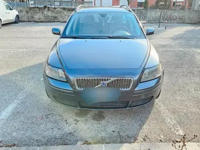 Usata Volvo V50 101 CV (74 kW) 2004 Grigio Station wagon