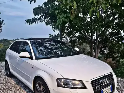 Begagnad Audi A3 S-line plus 170 HK (125 kW) 2009 Vit Halvkombi