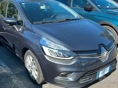 Usata Renault Clio IV Intens 90 CV (66 kW) 2018 Grigio Berlina