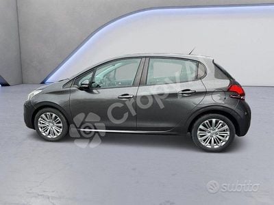 Usata Peugeot 208 82 CV (60 kW) 2018 Grigio Utilitaria