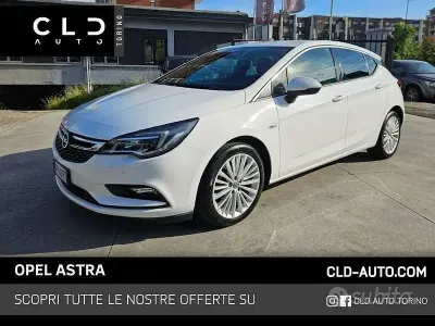 Usata Opel Astra Innovation 110 CV (80 kW) 2016 Bianco Berlina