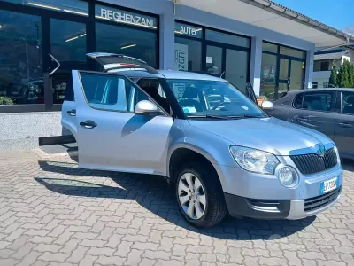 Usata Skoda Yeti Experience 110 CV (80 kW) 2011 Grigio SUV