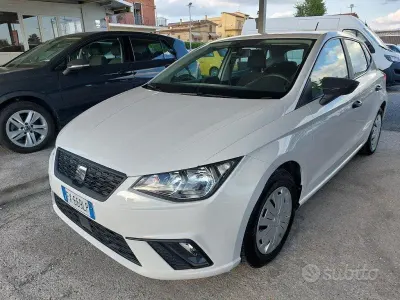 Usata Seat Ibiza 90 CV (66 kW) 2019 Bianco Utilitaria