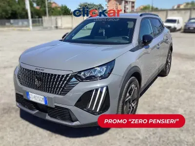 Usata Peugeot 2008 Allure 131 CV (96 kW) 2023 Grigio SUV