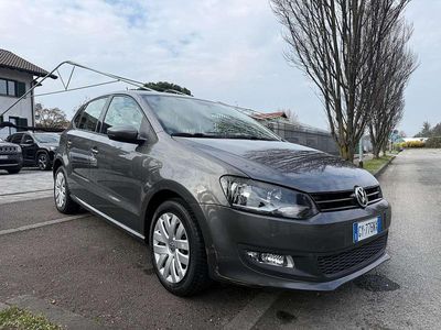Usata VW Polo Comfortline 75 CV (55 kW) 2012 Grigio Utilitaria