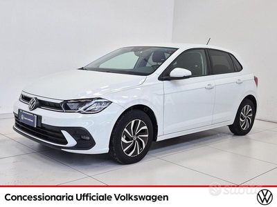 Begagnad VW Polo Life 95 HK (69 kW) 2023 Vit Halvkombi