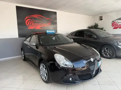 Usata Alfa Romeo Giulietta 105 CV (77 kW) 2010 Giallo Utilitaria