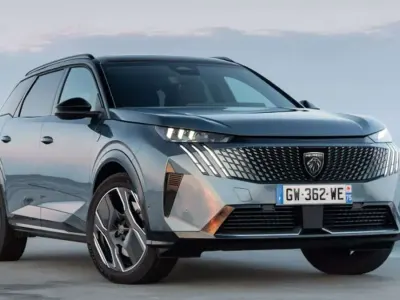 Nuova Peugeot 5008 Allure 136 kW (185 CV) 2026 Argento SUV