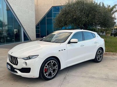 Usata Maserati Levante 250 CV (183 kW) 2017 Bianco SUV