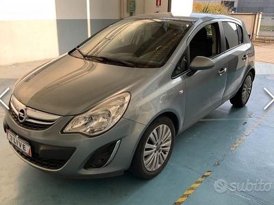 Usata 2012 Opel Corsa Utilitaria | 3990 € (Buon prezzo)
