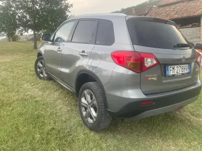Usata Suzuki Vitara Exclusive 120 CV (88 kW) 2018 Grigio SUV