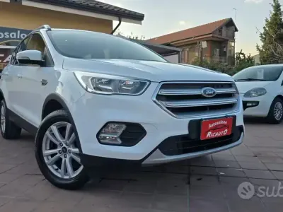 Usata Ford Kuga Titanium 120 CV (88 kW) 2017 Bianco SUV