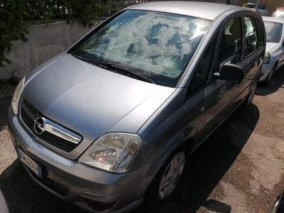 Usata Opel Meriva Club 90 CV (66 kW) 2009 Argento Monovolume