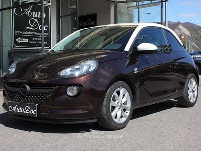 Usata Opel Adam Glam 69 CV (50 kW) 2016 Marrone Utilitaria