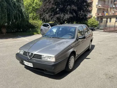 Usata Alfa Romeo 155 116 CV (85 kW) 1995 Grigio Berlina