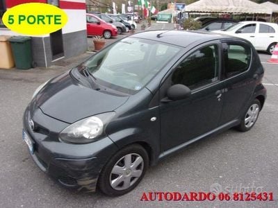 Usata Toyota Aygo Connect Style 68 CV (50 kW) 2012 Grigio Utilitaria