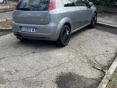 Usata Fiat Grande Punto 75 CV (55 kW) 2007 Utilitaria