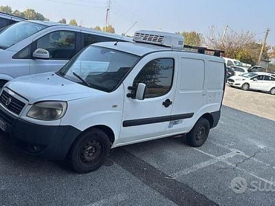 Usata Fiat Doblò Active 103 CV (75 kW) 2010 Bianco Monovolume