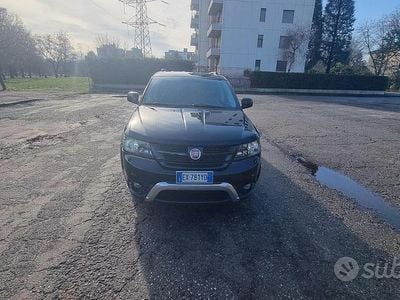 Usata Fiat Freemont Cross 170 CV (125 kW) 2015 Nero SUV