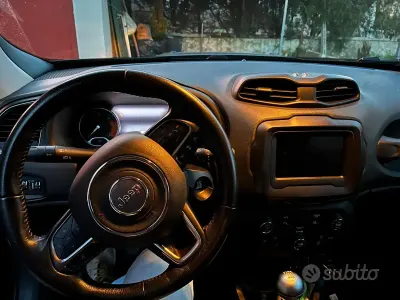 Usata Jeep Renegade 120 CV (88 kW) 2018 Grigio SUV