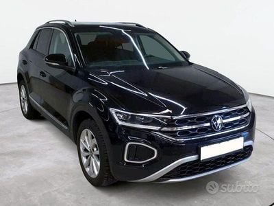 Begagnad VW T-Roc Style 110 HK (80 kW) 2023 Svart SUV
