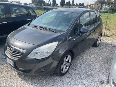 Usata Opel Meriva 101 CV (74 kW) 2011 Grigio Monovolume