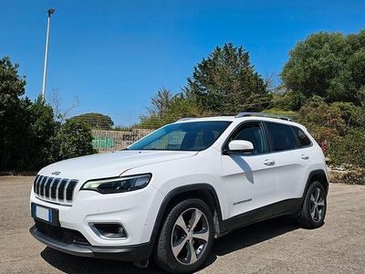 Usata Jeep Cherokee Longitude 194 CV (142 kW) 2019 Bianco SUV