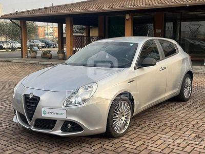 Usata Alfa Romeo Giulietta Distinctive 170 CV (125 kW) 2012 Grigio Utilitaria