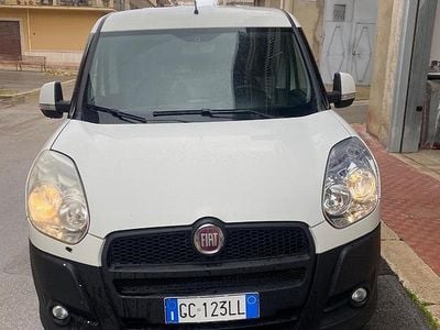 Usata Fiat Doblò 90 CV (66 kW) 2013 Bianco Monovolume