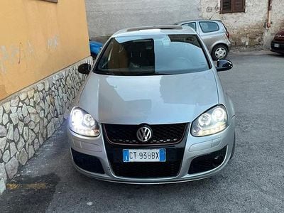Usata VW Golf V Sportline 140 CV (102 kW) 2005 Grigio Utilitaria