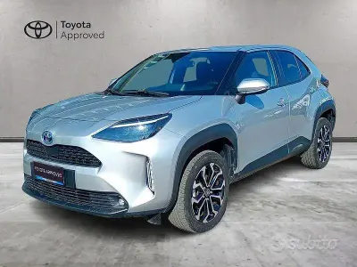 Usata Toyota Yaris Cross Trend 116 CV (85 kW) 2022 Grigio SUV