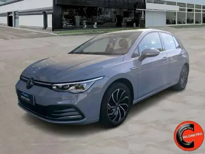 Usata VW Golf VIII Style 131 CV (96 kW) 2023 Grigio Berlina