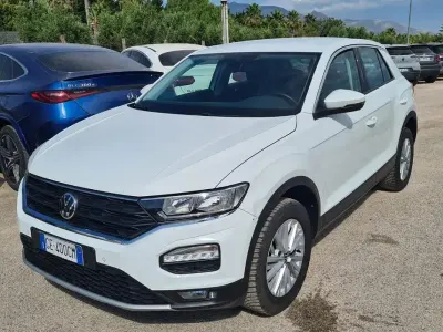 Usata VW T-Roc Business 150 CV (110 kW) 2021 Bianco SUV