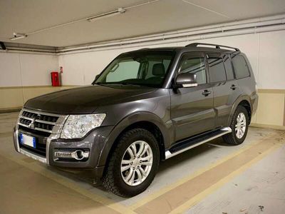 usata Mitsubishi Pajero PajeroIV 3.2 DI-D 16V aut. 7posti + gancio 35t