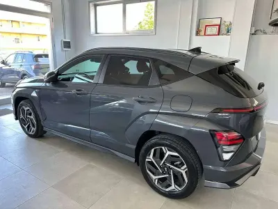 Usata Hyundai Kona N Line 105 CV (77 kW) 2023 Grigio SUV
