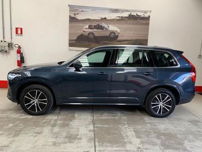 usata Volvo XC90 B5 (d) AWD Geartronic 7 posti Momentu