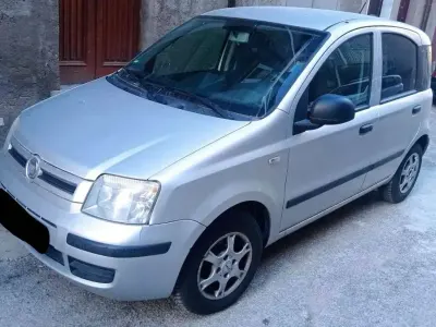 Usata Fiat Panda Dynamic 60 CV (44 kW) 2010 Argento Utilitaria