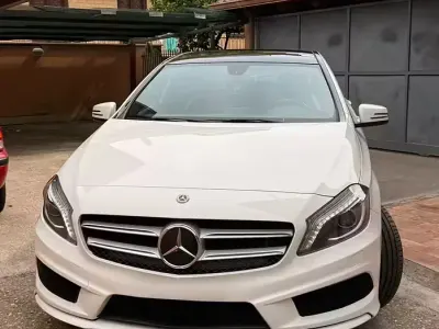 Usata Mercedes A180 109 CV (80 kW) 2015 Bianco Berlina