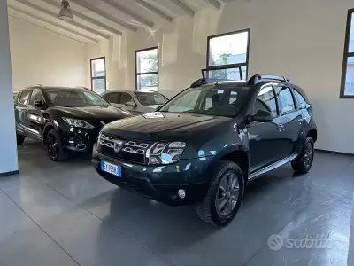 Usata Dacia Duster Ambiance 101 CV (74 kW) 2015 Grigio SUV