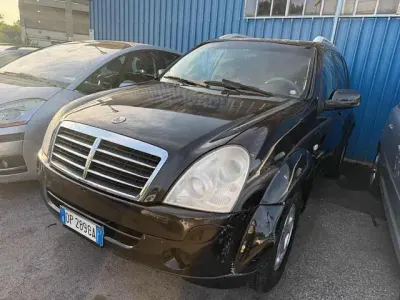 Usata SsangYong Rexton II 164 CV (120 kW) 2008 Nero SUV