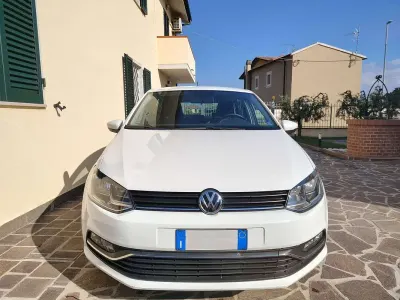 Usata VW Polo Comfortline 75 CV (55 kW) 2015 Bianco Berlina
