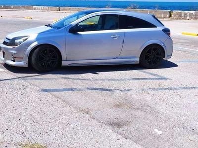 Usata Opel Astra GTC 125 CV (91 kW) 2007 Coupé