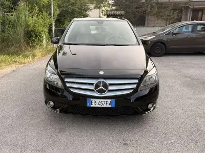Usata Mercedes B180 Executive 122 CV (89 kW) 2013 Monovolume