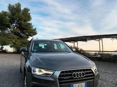 Usata Audi Q3 Business 150 CV (110 kW) 2016 Grigio SUV