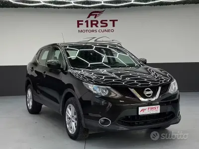 Usata Nissan Qashqai N-Vision 110 CV (80 kW) 2016 Nero SUV