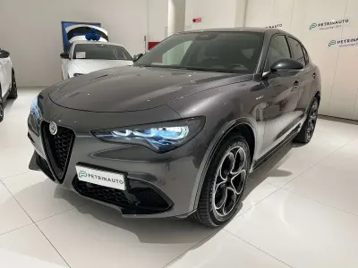 Usata Alfa Romeo Stelvio Veloce 209 CV (153 kW) 2025 Grigio vesuvio SUV
