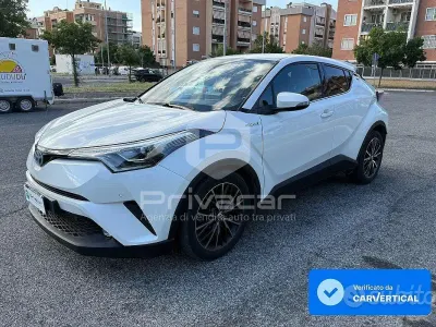 Usata Toyota C-HR Lounge 98 CV (72 kW) 2017 Bianco SUV